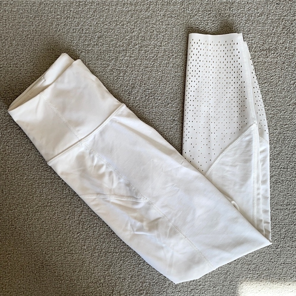 Lululemon | White 7/8 Leggings (6)